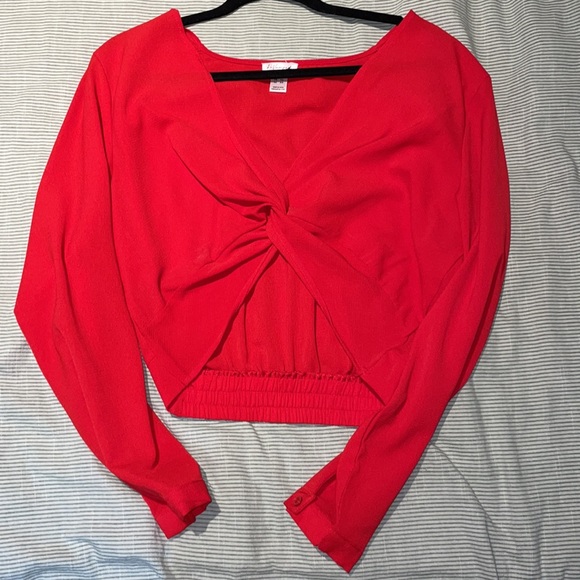 Red tie up front top - Picture 2 of 2